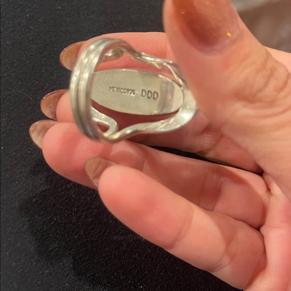 Elegant Purple Charoite Silver Ring - Picture 3 of 3